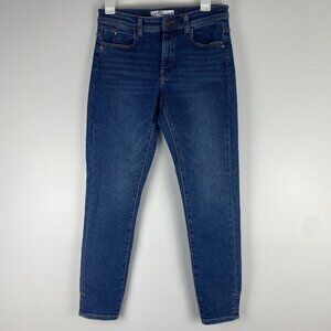 Zara Women's Skinny Jeans Size 6 Medium Wash Denim Mid Rise Waist Classic Basic